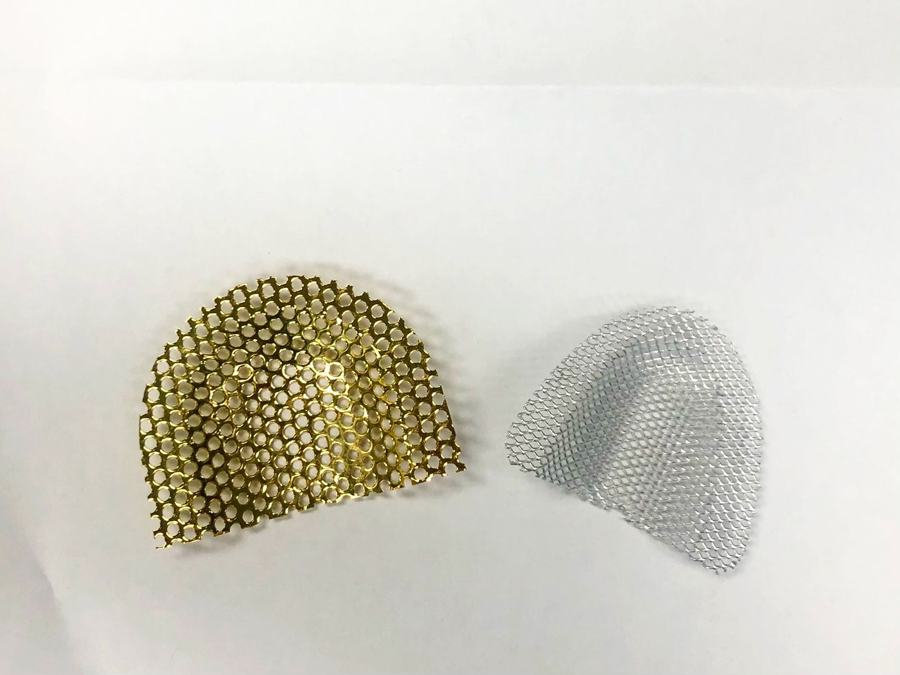 SILVER COLORED WIRE MESH